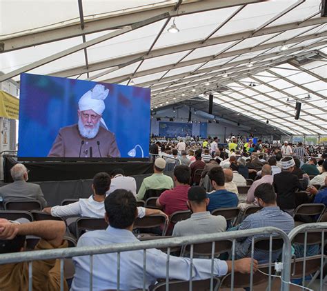 Jalsa Salana Thousands attend UK&39;s largest Islamic convention at Alton farm · Thousands of Muslims have attended the country&39;s largest annual . . Jalsa salana uk 2023 dates
